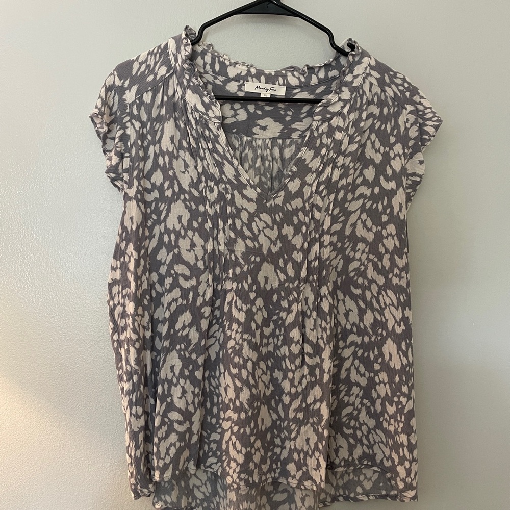 Max Studio Women's Patterned Blouse - Gray and Cream